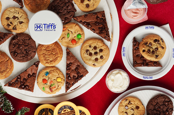 FESTIVE TREATS FOR HOLIDAY GATHERINGS