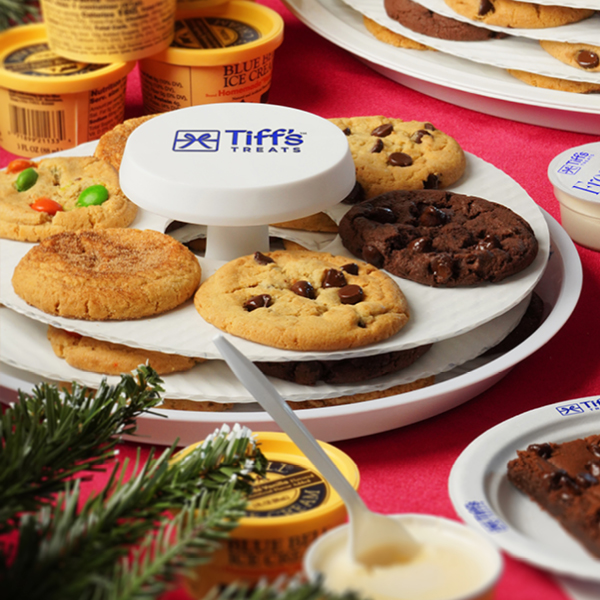 a tray with layers of cookies